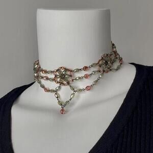 Stunning Vintage Beaded Flower Choker!